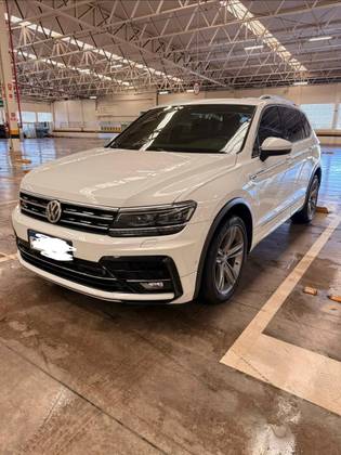 VOLKSWAGEN TIGUAN 2.0 350 TSI GASOLINA ALLSPACE R-LINE 4MOTION DSG VOLKSWAGEN TIGUAN 2.0 350 TSI GASOLINA ALLSPACE R-LINE 4MOTION DSG